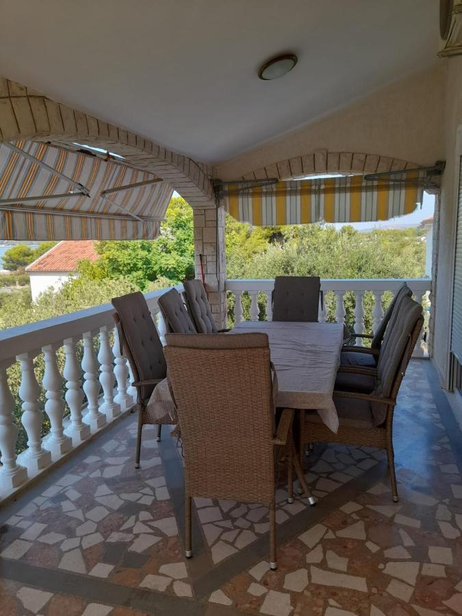 Apartman Lugovic Шибеник Экстерьер фото