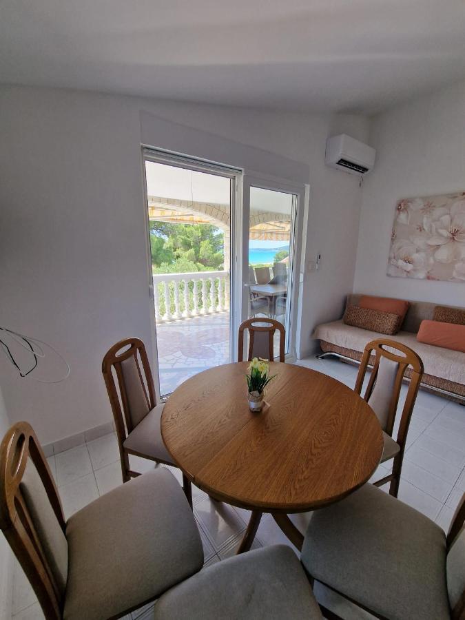 Apartman Lugovic Шибеник Экстерьер фото