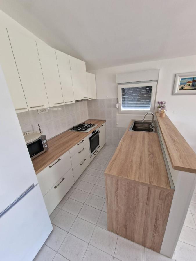 Apartman Lugovic Шибеник Экстерьер фото